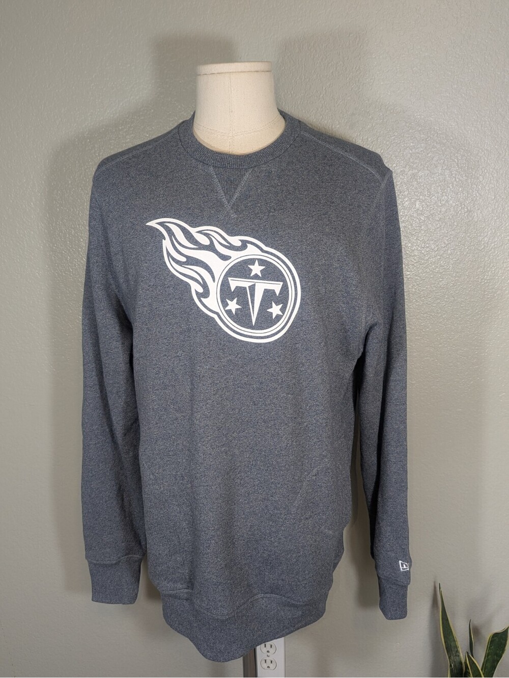 Tennessee Titans New Era Gray Sweater Sz Large With Pockets